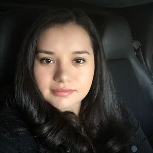 Meet your Posher, Victoria